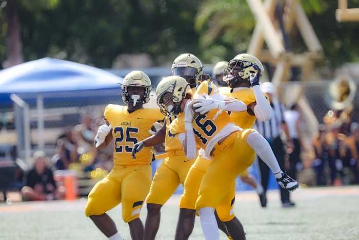 St John Bosco vs St Thomas Aquinas Football - by Matt Christopher 08-26-20231116